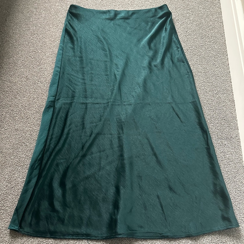 Elegant Green Satin Skirt